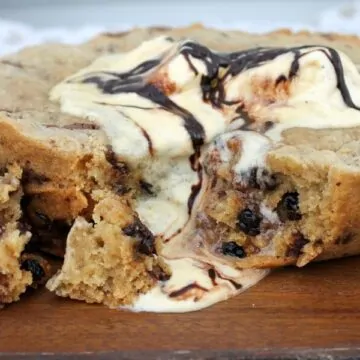 Slow Cooker Giant Chocolate Chip and Sultana Cookie