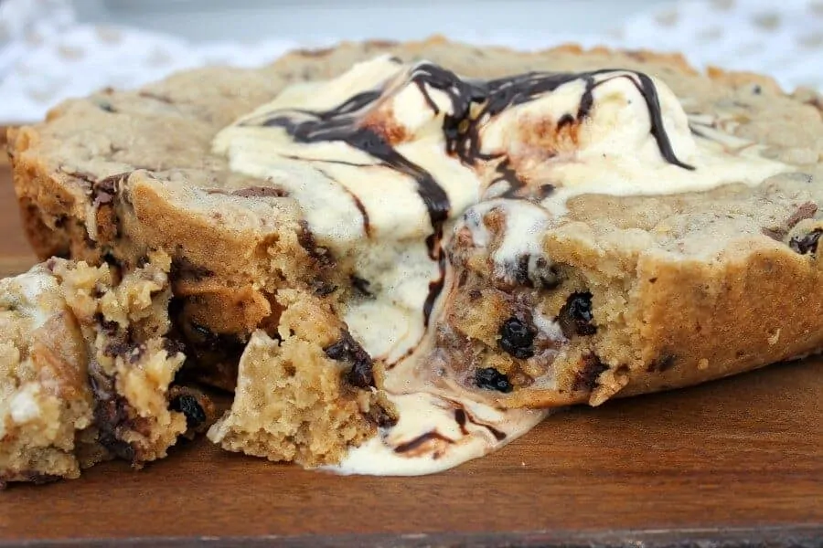 Slow Cooker Giant Chocolate Chip and Sultana Cookie