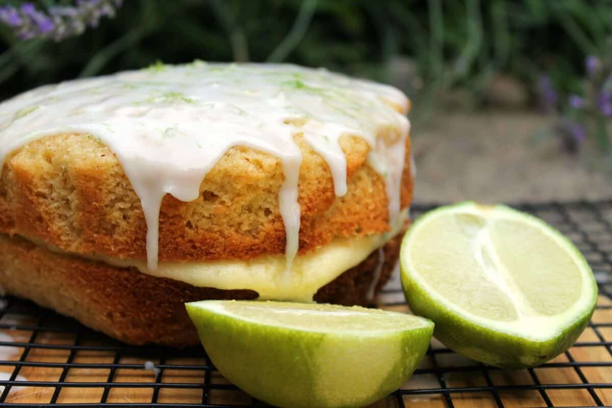 Slow cooker coconut and lime cake