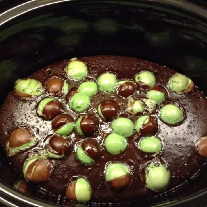 Slow Cooker Chocolate Mint Aero Bubble Cake by BakingQueen74