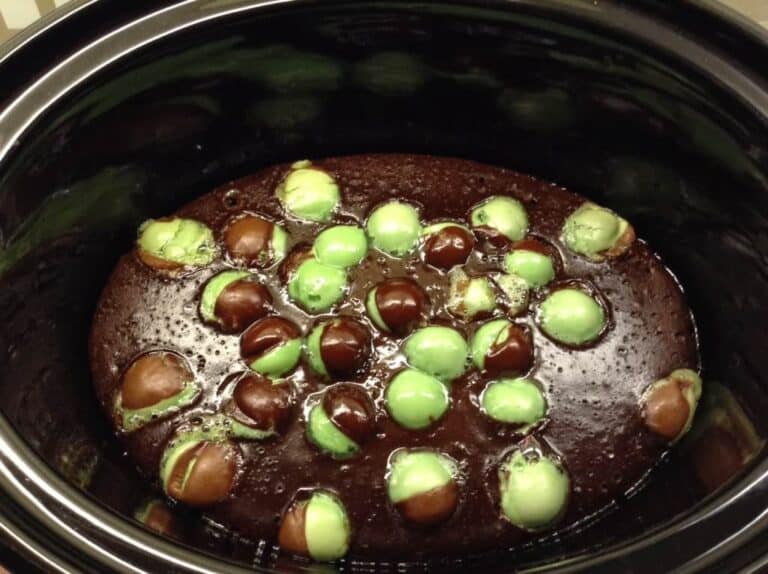 Baking in a Slow Cooker BakingQueen74