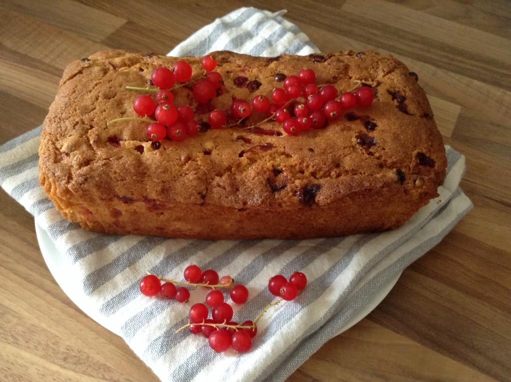 Redcurrant and Orange Loaf Cake