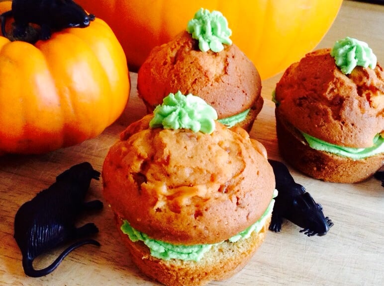 Halloween Bake – “Pumpkin” Toffee Apple Mini Cakes