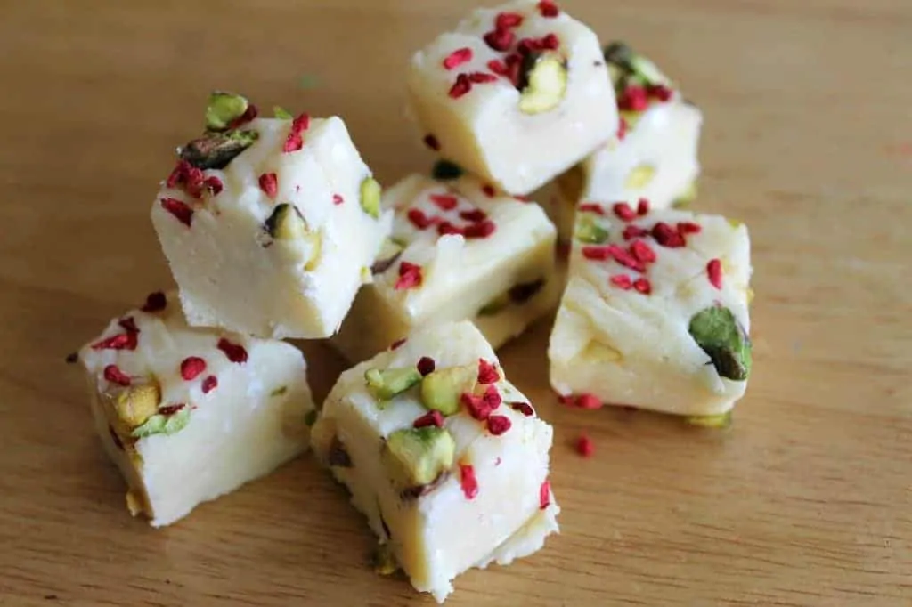 Slow Cooker White Chocolate Fudge with Pistachio and Raspberry