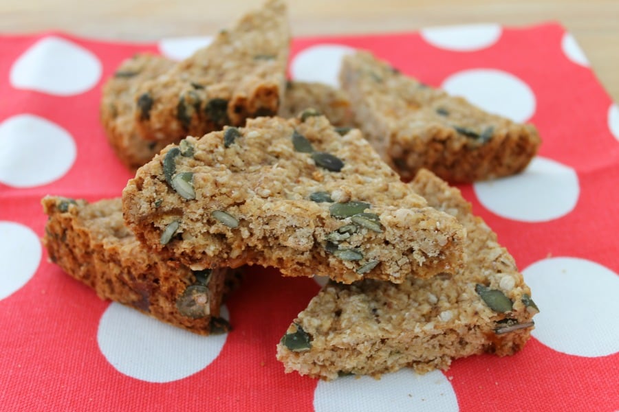 Slow Cooker Pumpkin Seed and Mango Oat Bars