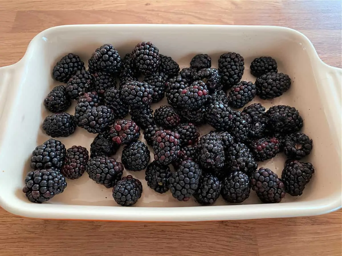 Blackberries in an oven dish.