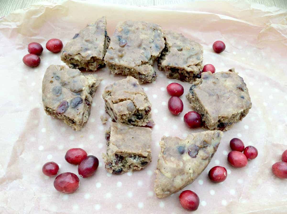 Slow Cooker Tea Loaf Cake with Cranberry and Ginger