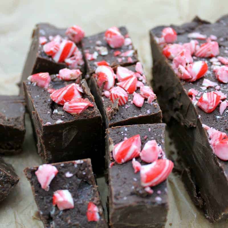 Slow cooker candy cane fudge