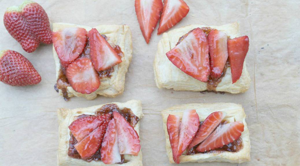 easy strawberry tarts