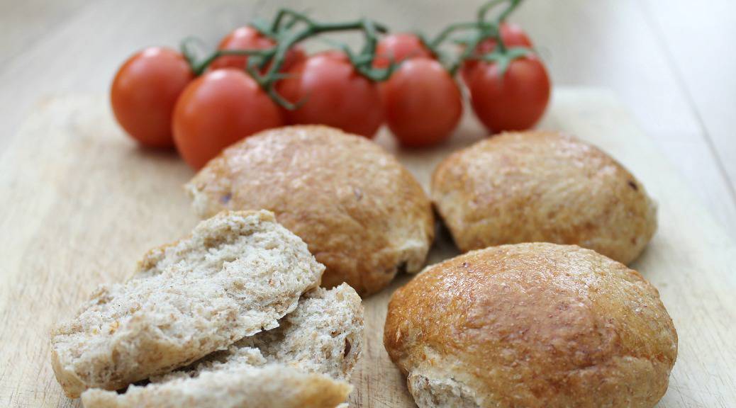 Wholemeal Chilli Bread Rolls