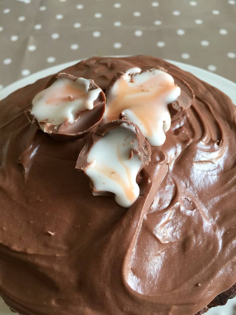 Slow Cooker Creme Egg Chocolate Cake