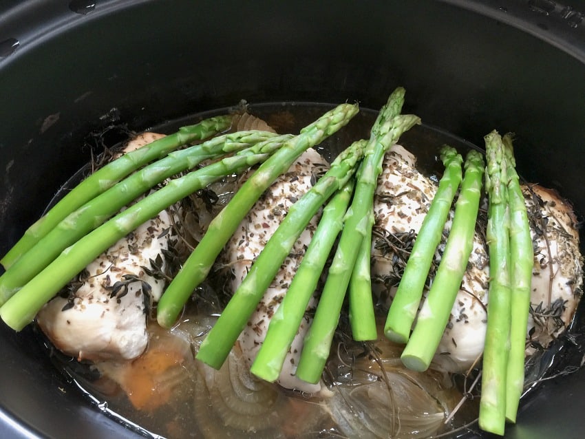 Slow Cooker Lemon and Herbs Chicken with Asparagus