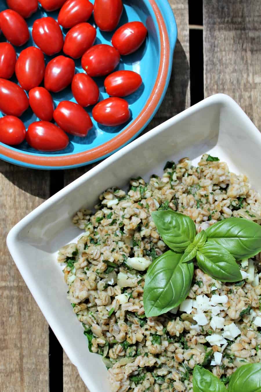 Slow Cooker Spinach and Halloumi Pearl Barley Risotto 