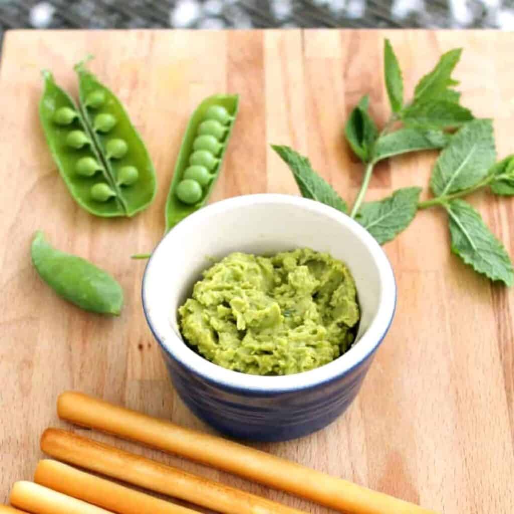 Broad Bean Hummus with Pea and Mint BakingQueen74