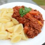 Slow cooker bolognese sauce - a simple and delicious crockpot recipe for the whole family