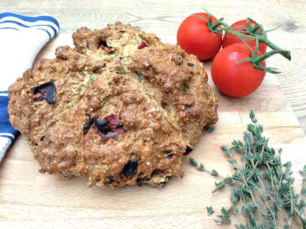 Roasted Pepper and Thyme Soda Bread 