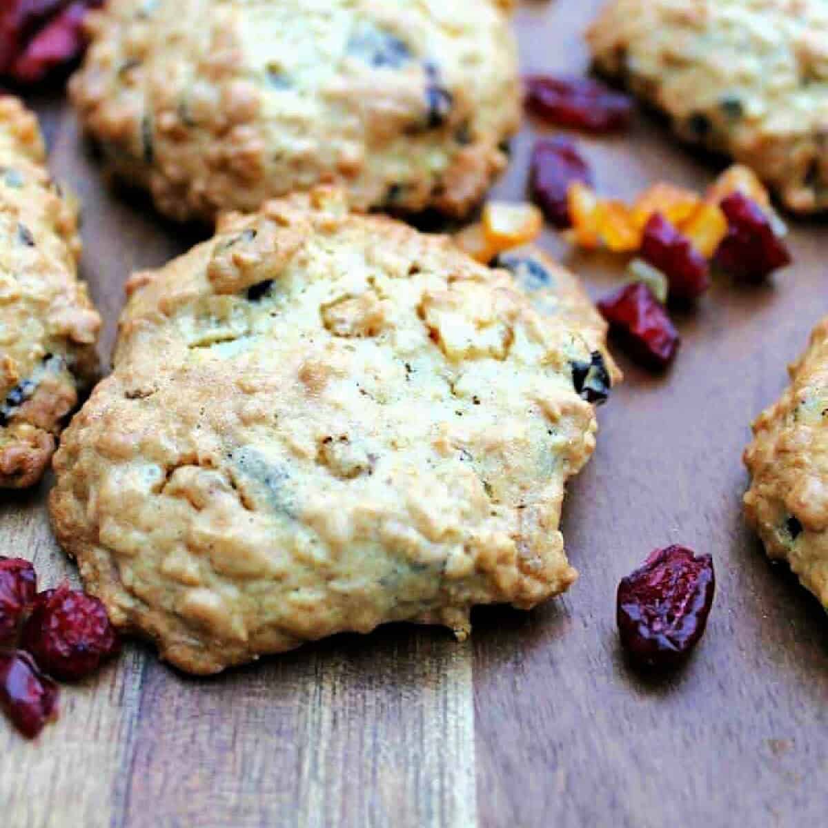Cookies with dried cranberry pieces.