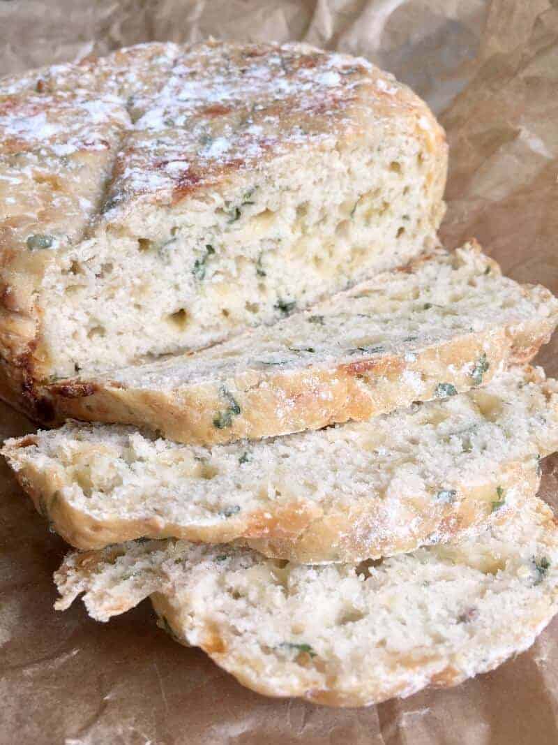 How to Make Slow Cooker Mozzarella and Herb Soda Bread