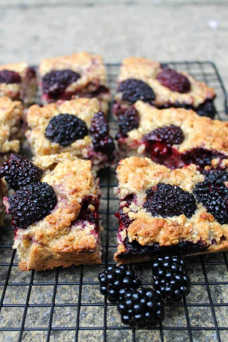 Blackberry Oaty Traybake - Ideal for Late Summer - BakingQueen74