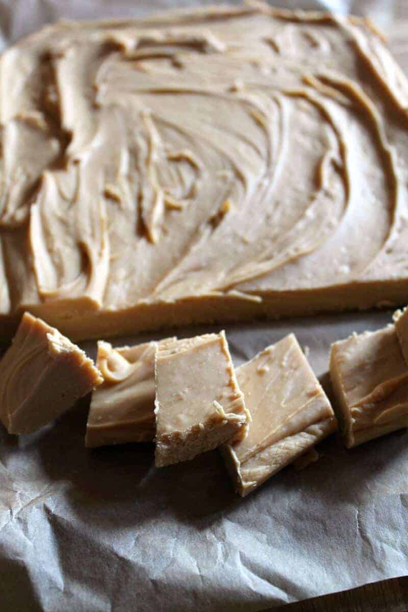 Boozy Slow Cooker Salted Caramel Fudge - BakingQueen74