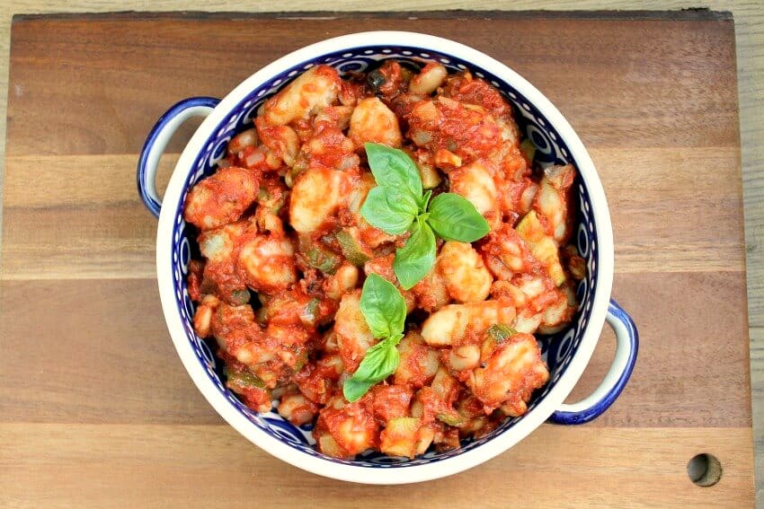 Gnocchi with white kidney beans