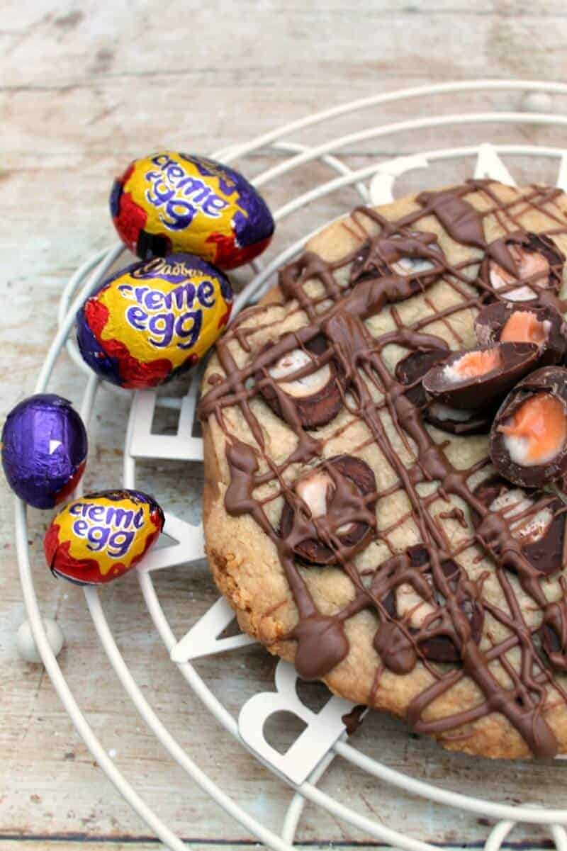 Slow Cooker Creme Egg Shortbread