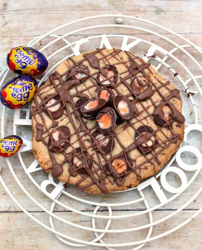 Slow Cooker Creme Egg Shortbread