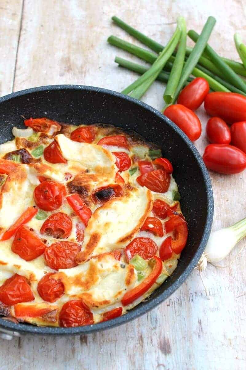 hallumi frittata with red peppers