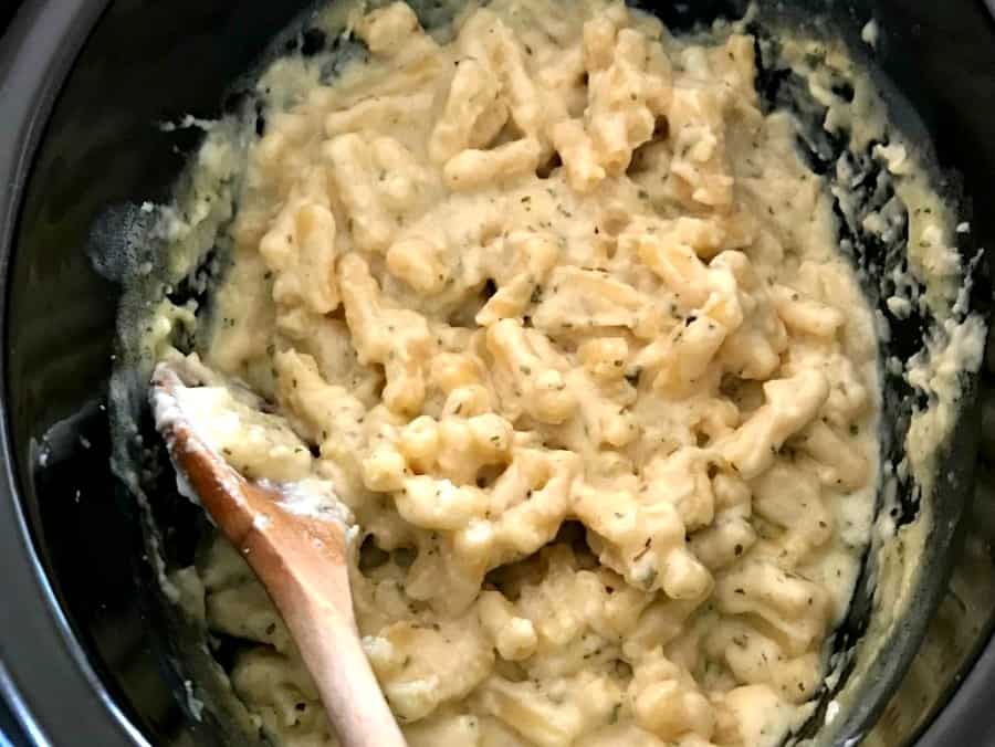 Slow Cooker Mac and Cheese