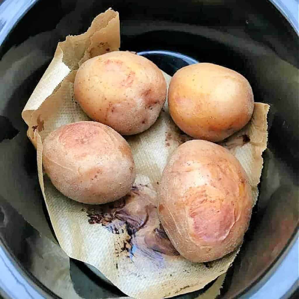 Slow Cooker Baked Potatoes BakingQueen74