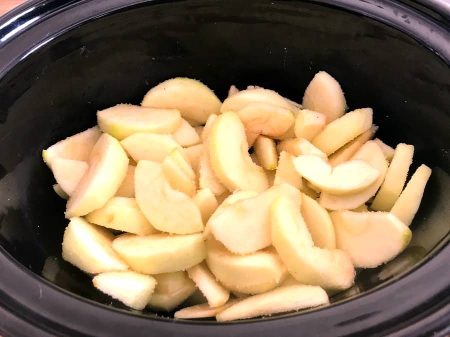 Apple slices in the slow cooker