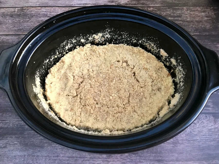Slow cooker apple crumble