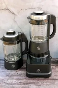 Blender with two jugs.