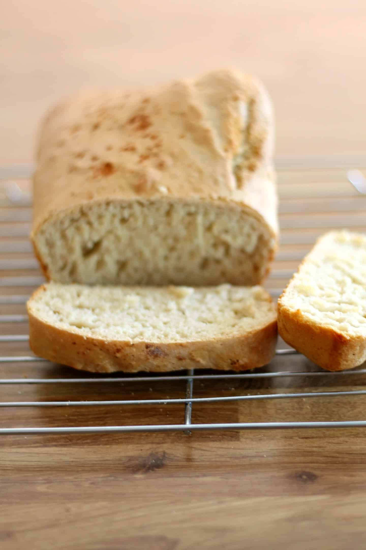 Easy Beer Bread - Bakingqueen74