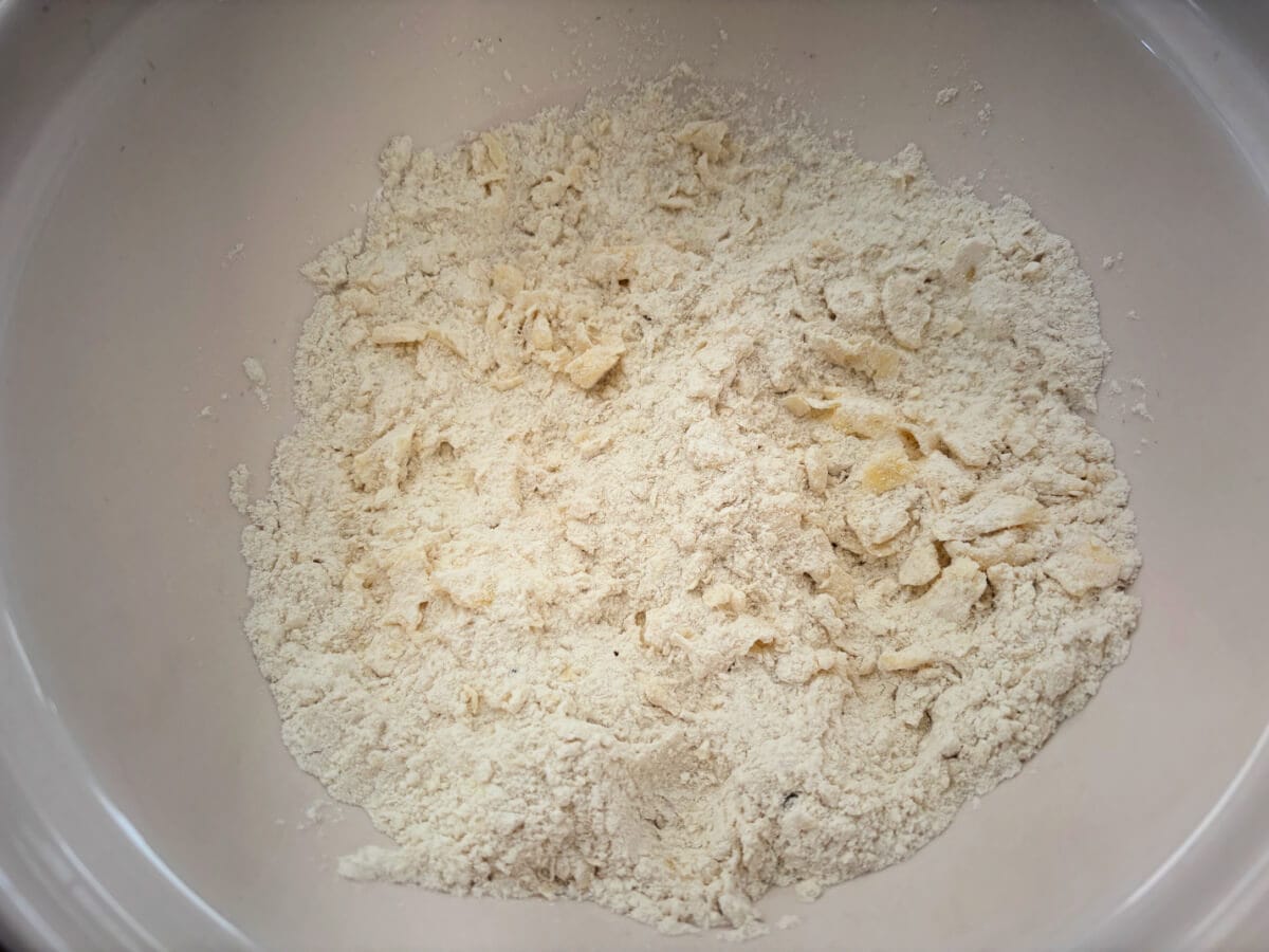 Butter rubbed into flour, in breadcrumb type form.